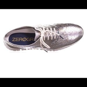 🌸COLE HAAN size 8B used in excellent condition.